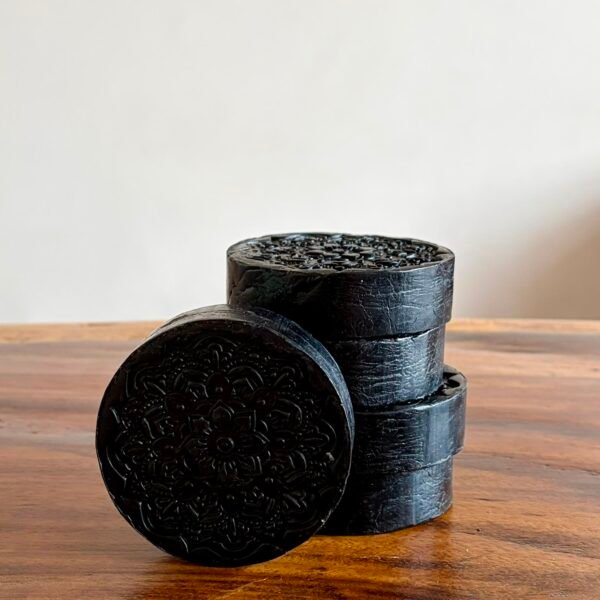 Soap bar • Activated charcoal